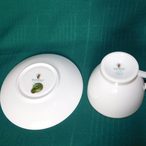 Waterford Kilbarry Gold (2002) teacup and saucer mint condition - Picture 4 of 5